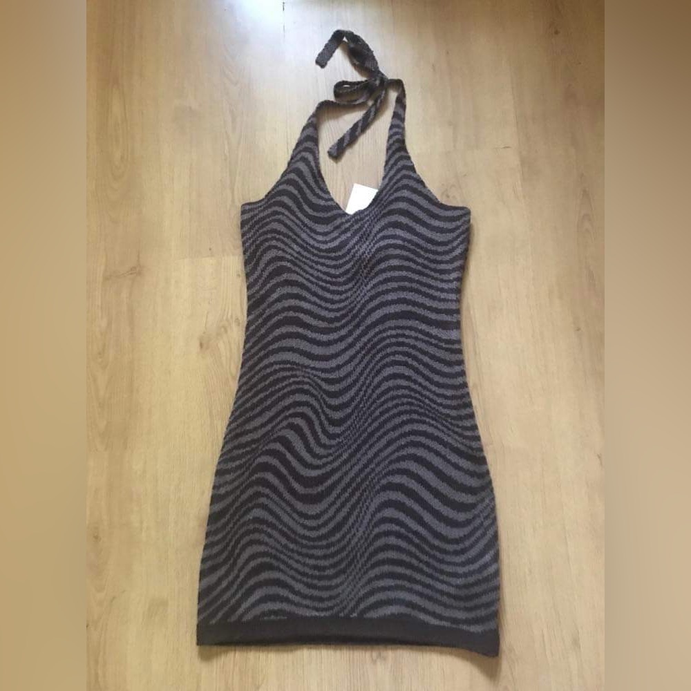 H&M Black and Gray Wave-Pattern Halter Knit Dress